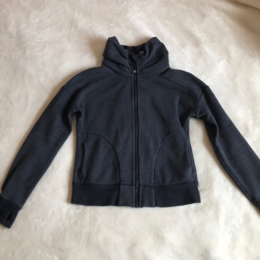 Lululemon Hug it Out Hoodie